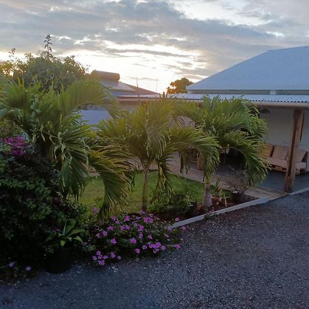 Jolie Maison T3 A St Pierre, 2 Chambres Avec Sdb, Grande Varangue, Jardin Saint Pierre Exterior photo